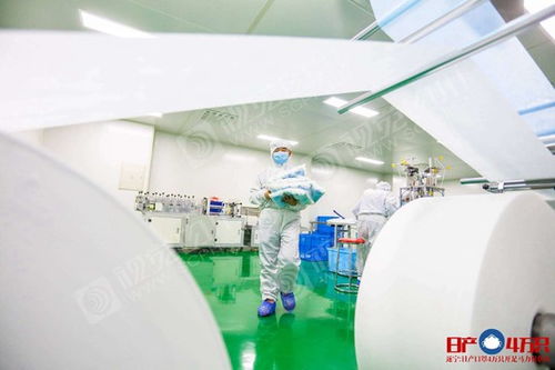 疫 線生產(chǎn) 遂寧 日產(chǎn)口罩4萬(wàn)只開(kāi)足馬力保供應(yīng)