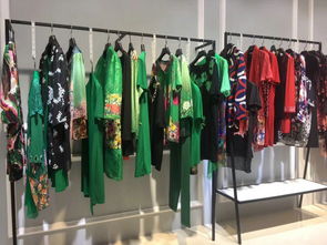 廣州十三行服裝批發(fā)市場(chǎng)品牌折扣女裝專柜正品清倉(cāng) 品牌折扣店榮瀾春裝
